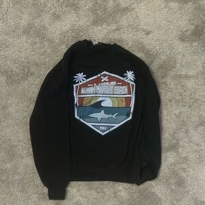 Black sweatshirt perfect for beach
